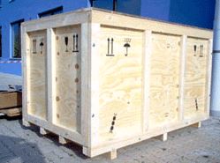 Cassa pannellata in legno per oggetti di grandi dimensioni
